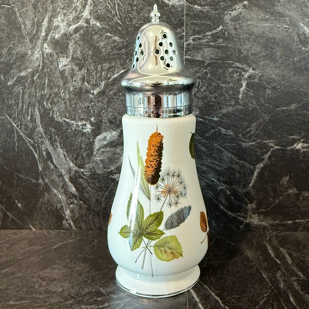 MIDWINTER Sugar/Flour Sifter with Cattail and Dandelion